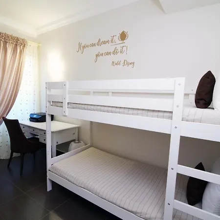 Luxury Vale Villa