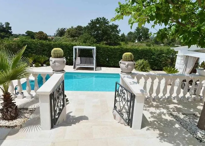 Luxury Vale . Villa